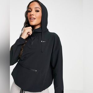 Nike Womens Dri-Fit Pro 1/2-Zip Black Packable Jacket Size M